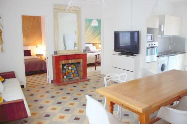 2 Chemin Neuf Balcon Apartment *